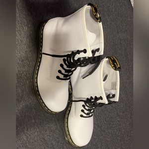Women’s Dr. Martens